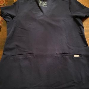 Casma Three-Pocket Scrub Top Navy Blue size Large